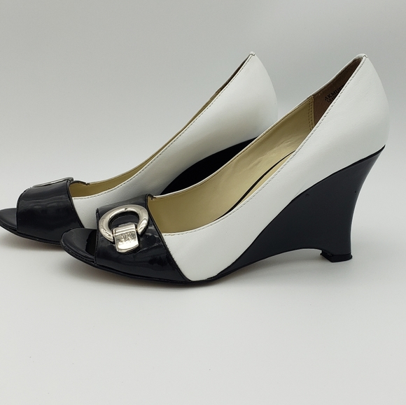 Anne Klein wedge type heels sz 7.5 - Picture 3 of 14